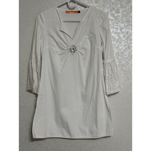 Cynthia Steffe‎ White Tunic Top Rhinestone Embellishment Brooch Eyelet Sleeves 2 - Picture 1 of 7
